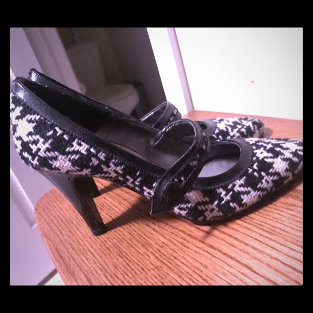Plaid sweater heels